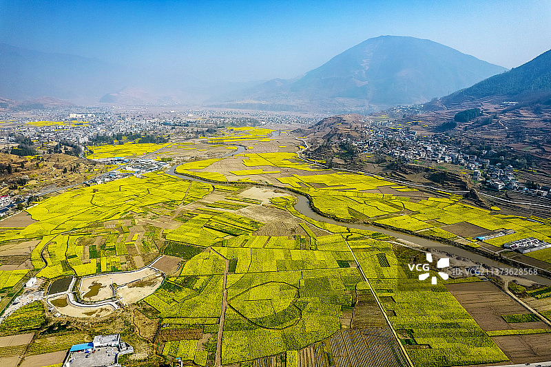 航拍油菜花图片素材