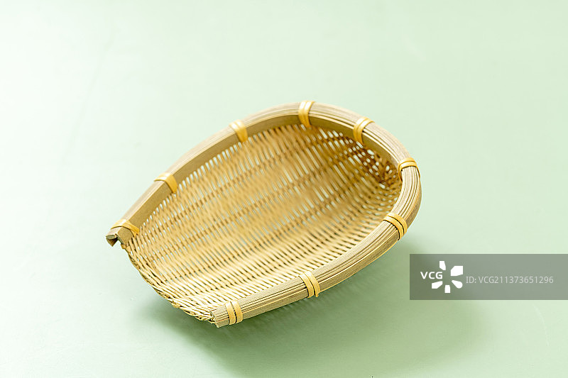 竹编制品竹簸箕特写图片素材