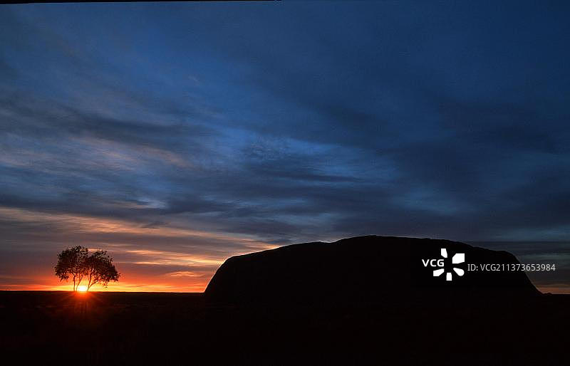 澳大利亚北领地艾尔斯岩图片素材