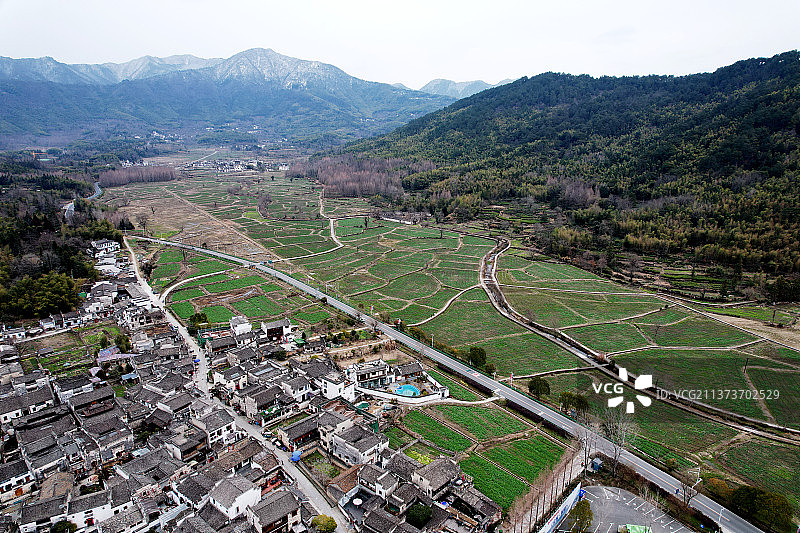 航拍安徽黄山市宏村图片素材