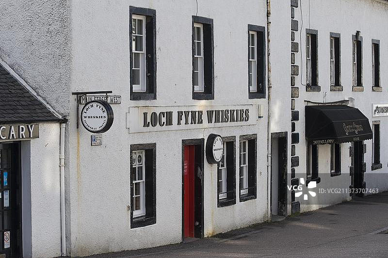 洛克费恩威士忌商店，因弗雷里，阿盖尔，苏格兰，英国，欧洲图片素材