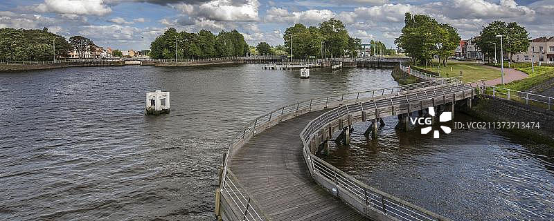 比利时尼乌波特Ganzenpoot水闸的艾泽尔河图片素材