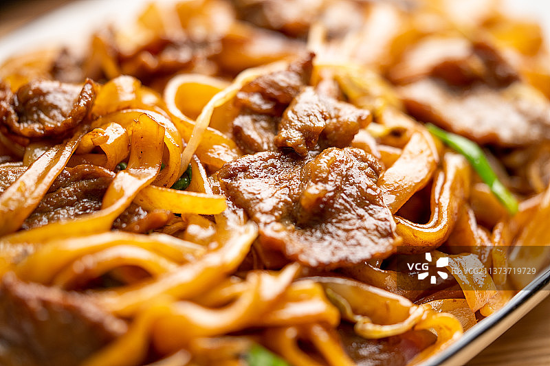 广东特色美食大排档常见小吃干炒牛河图片素材