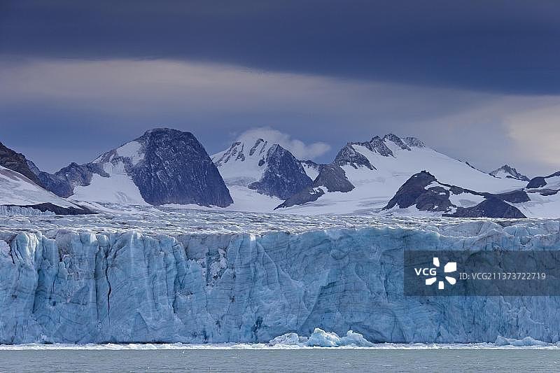 斯瓦尔巴特群岛，萨马林布林冰川图片素材