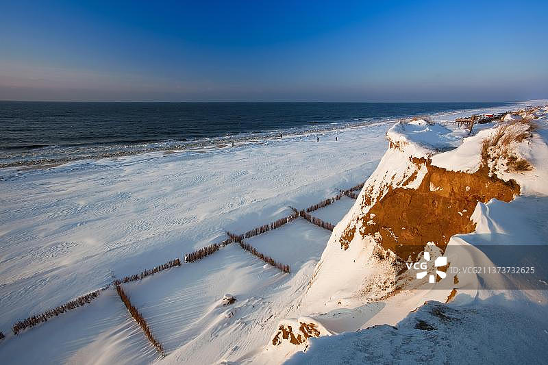 德国叙尔特岛坎彭附近的冬季红色悬崖图片素材