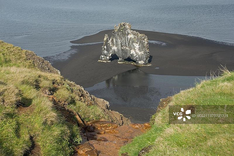 惠瑟克岩石鸟岩，瓦特斯半岛，冰岛，欧洲图片素材