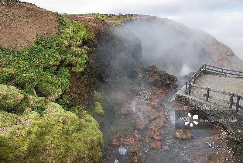 冰岛雷克霍特附近德尔达图赫菲温泉图片素材