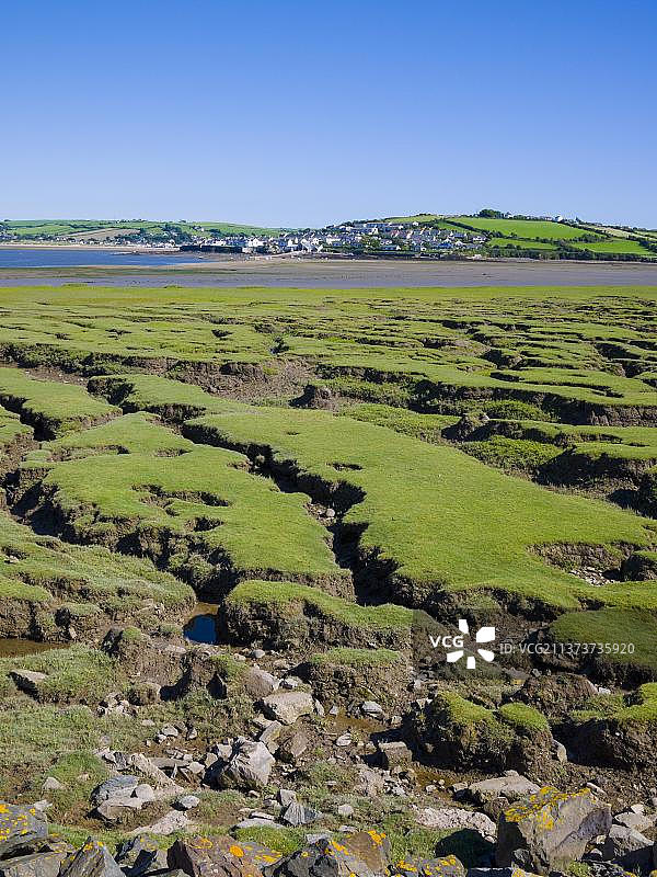 从诺瑟姆伯罗斯郊野公园看到的阿普尔多尔，位于英国德文郡斯肯沃登图片素材