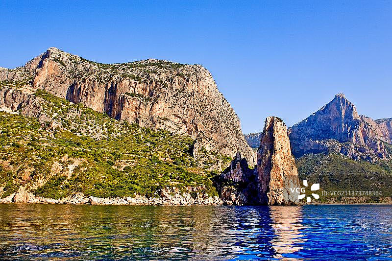 意大利撒丁岛奥罗塞伊湾佩德拉隆加图片素材