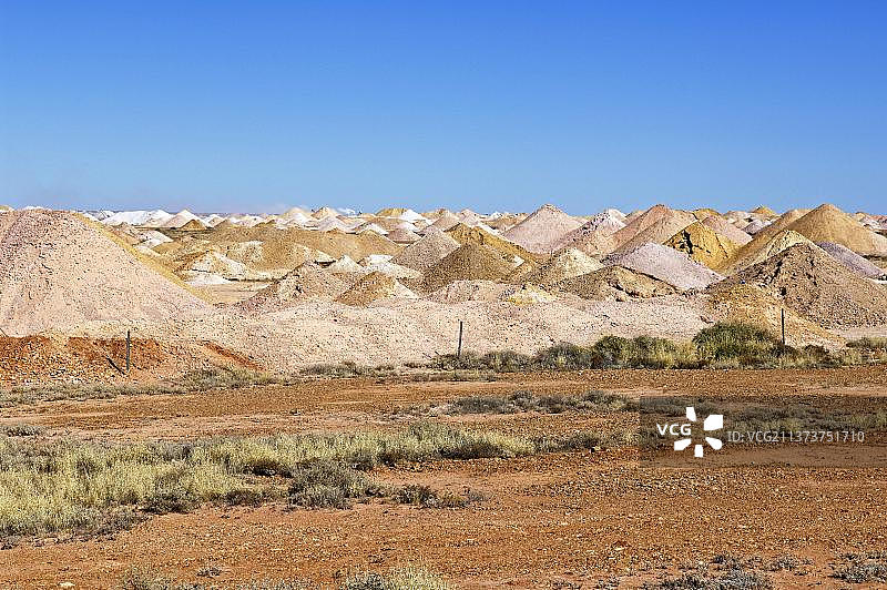 澳大利亚南澳大利亚州库伯佩迪蛋白石矿尾矿图片素材