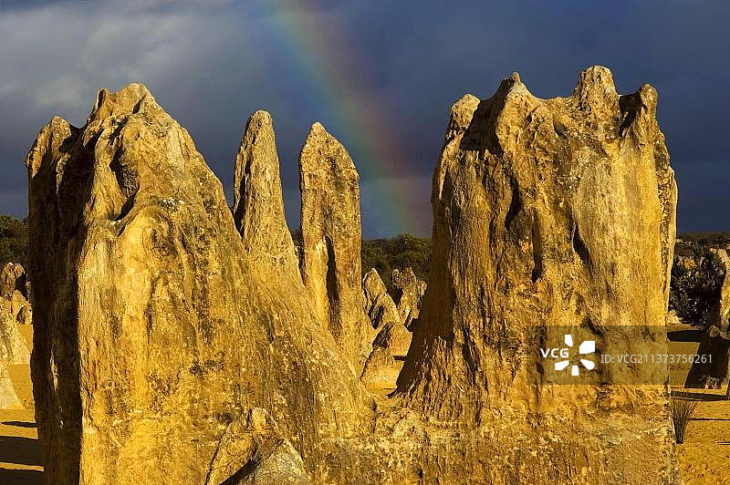 西澳大利亚南邦国家公园的岩石柱图片素材