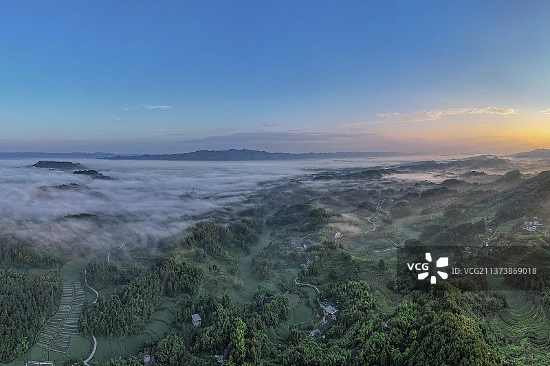 西南地区重庆市梁平区虎城镇乡村日落风光图片素材
