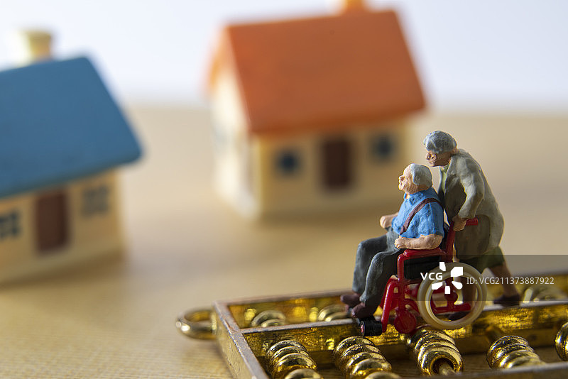 老年，养老，老龄化，医疗，养老地产，保险，药品，遗产，健康，存款，金融，养老金，社保，医保图片素材