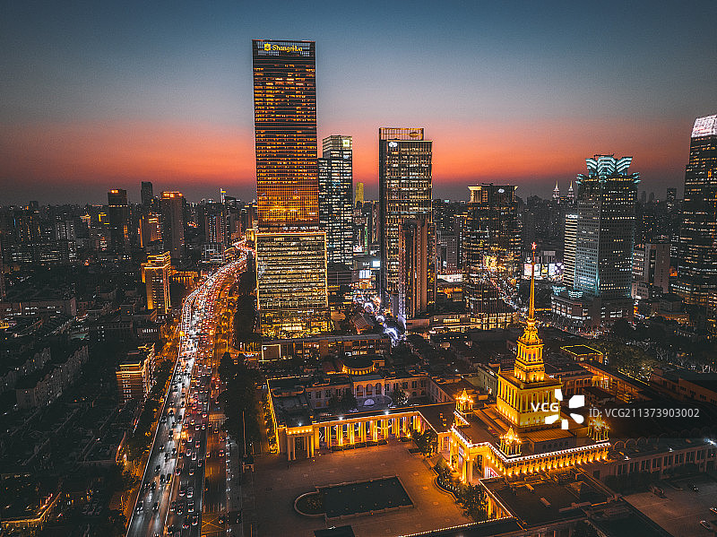 傍晚航拍上海南京西路附近夜景图片素材