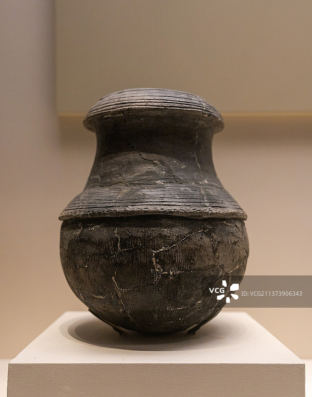 陶釜 河姆渡文化图片素材