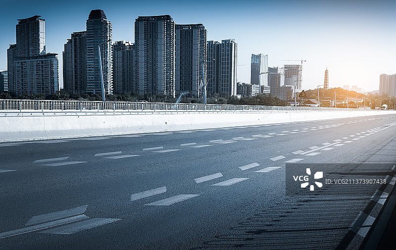 广州琶洲大桥路面图片素材