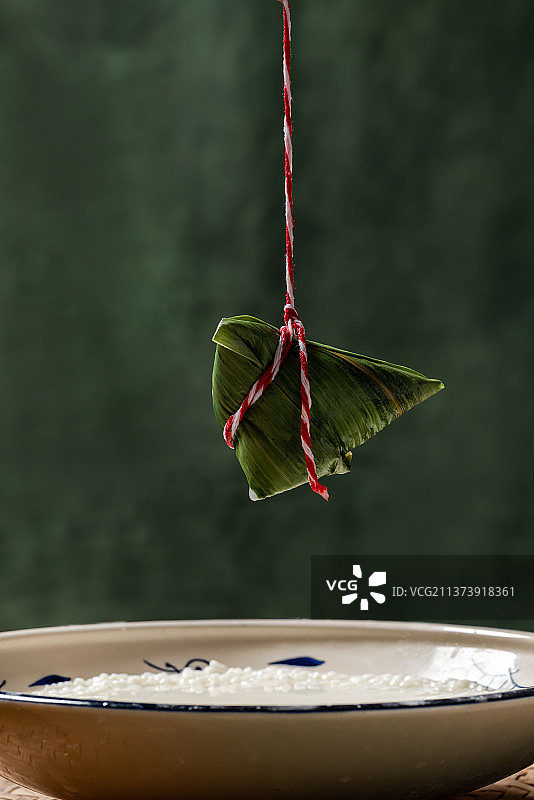 一个包好的粽子图片素材