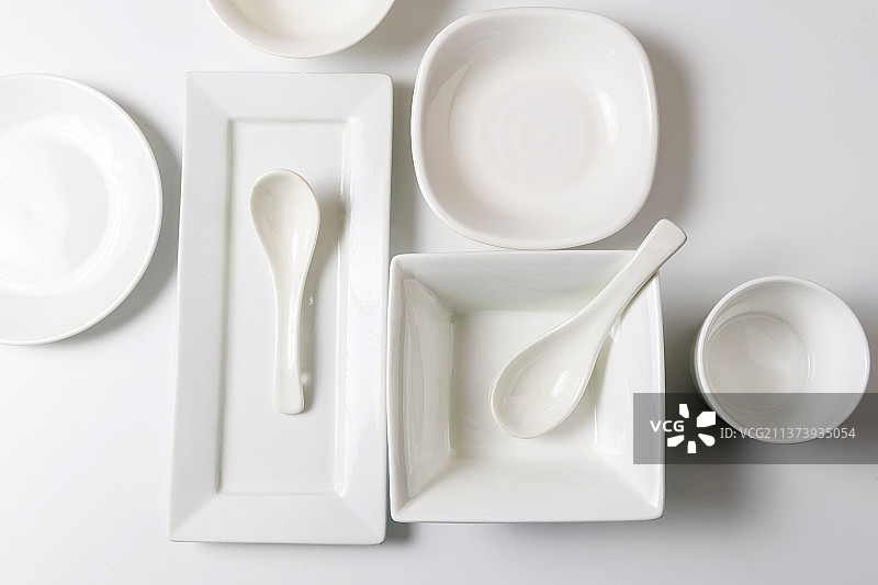 白碗白盘特写白色背景图片素材