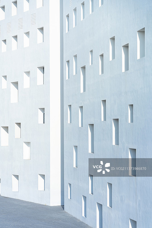 深圳大学教学楼几何形状的外墙图片素材