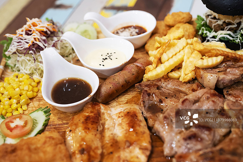 油腻烧烤快餐概念图片素材