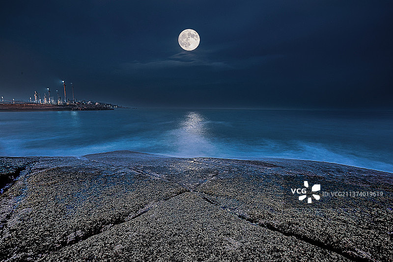 海上生明月图片素材