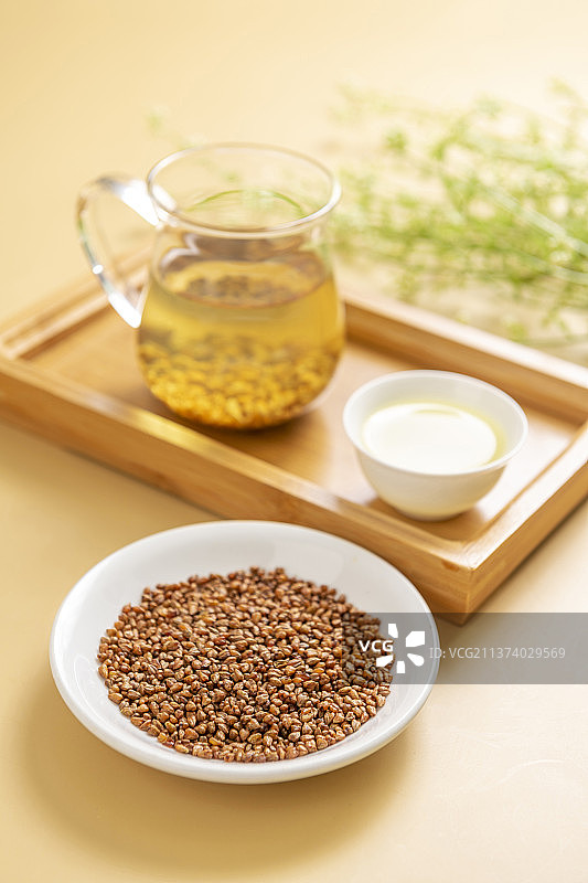 大麦茶特写暖色莫兰迪色系背景图片素材