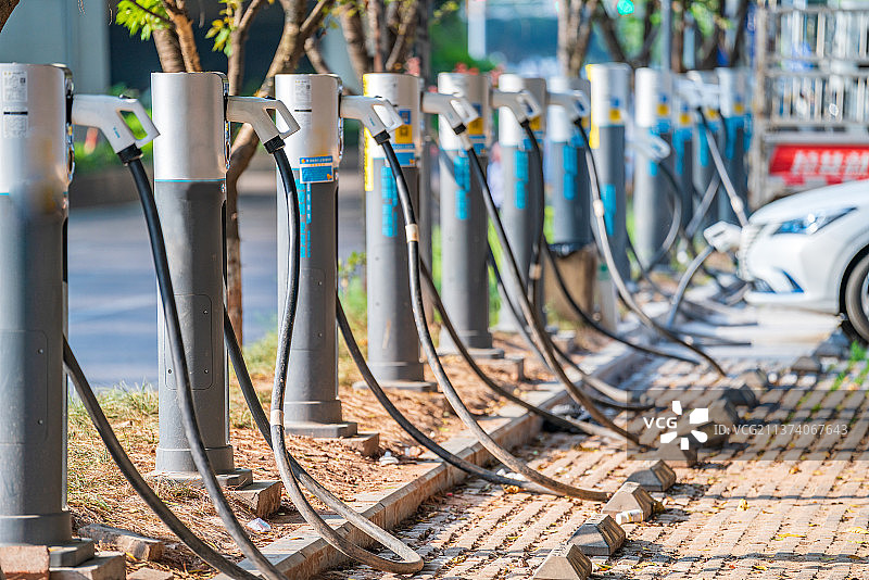新能源汽车充电站图片素材