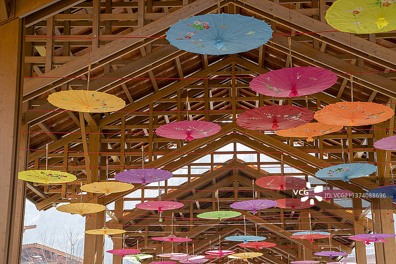 春日乡村廊桥美景图片素材