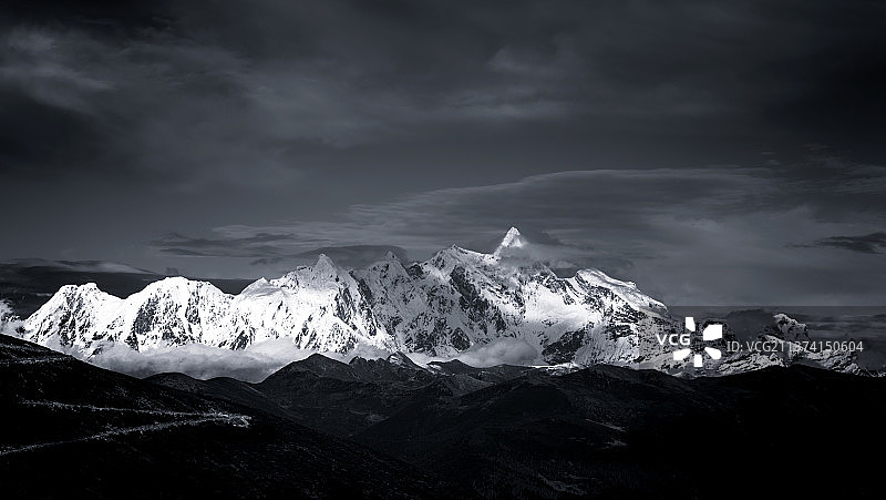 南迦巴瓦图片素材