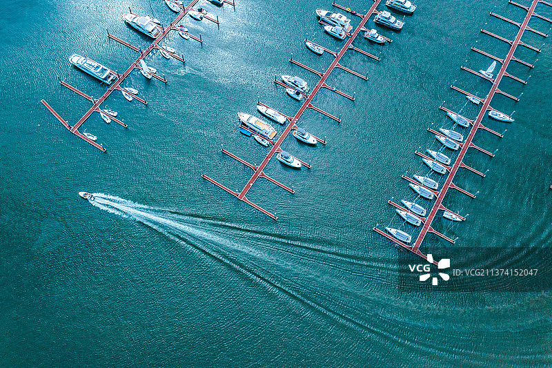 广东省惠州市惠东县巽寮湾金融街巽寮湾游艇图片素材