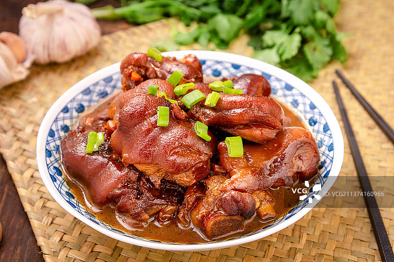 美味的家常菜红烧猪蹄图片素材