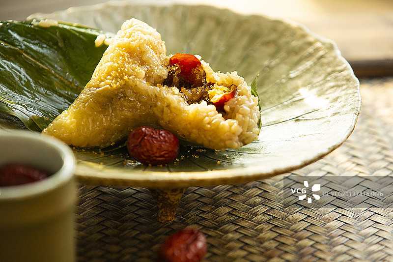 端午节美食静物：红枣粽子特写图片素材