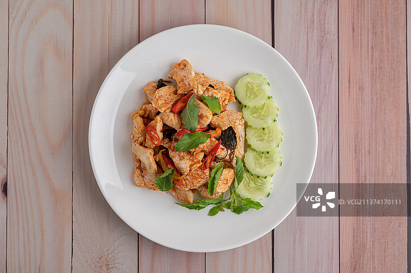 白盘鸡肉辣椒酱图片素材