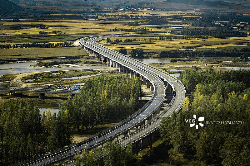 去向远方的路图片素材