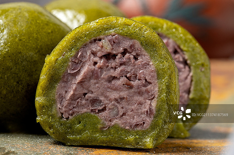 中国传统美食，青团，糯米团图片素材