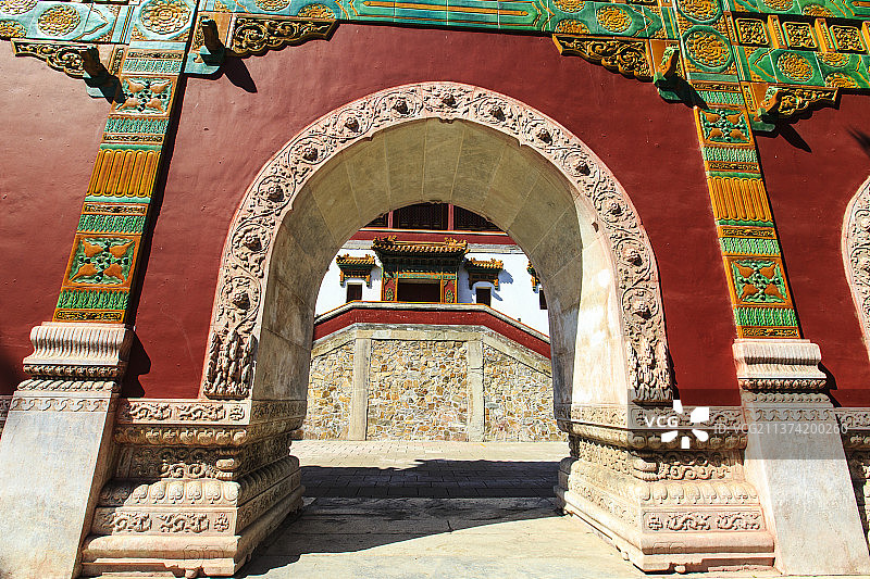 北京香山公园：宗镜大昭之庙（昭庙）琉璃牌楼图片素材