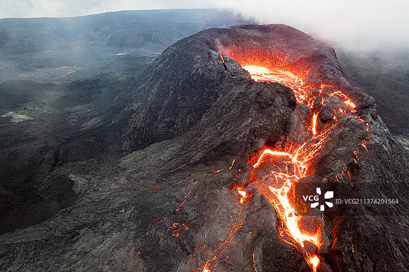 熔岩蒸汽烟雾鸟瞰图图片素材