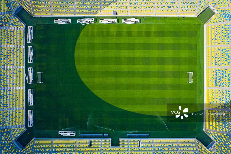 成都凤凰山体育公园绿茵场图片素材