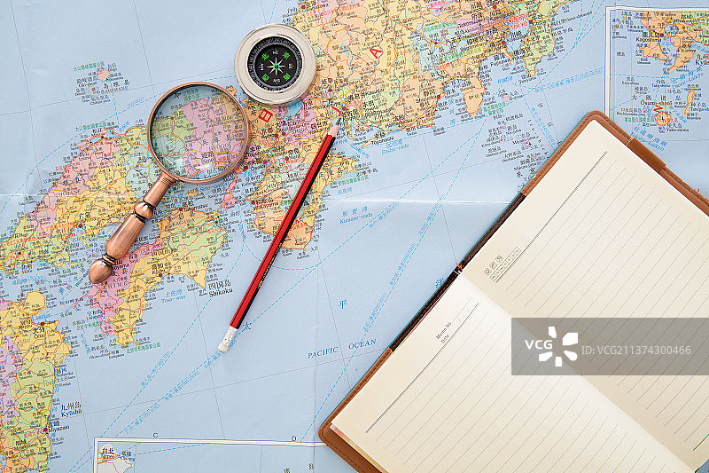 日本地图上的各种做计划的工具图片素材