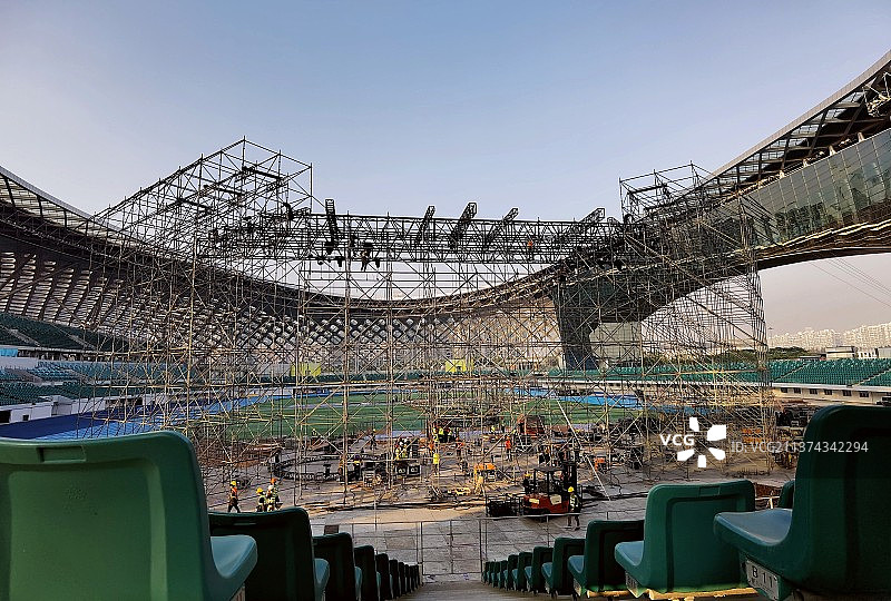 修建中的体育馆图片素材