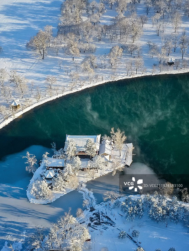 烟雨楼春雪图片素材