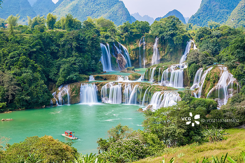 户外瀑布自然景观图片素材