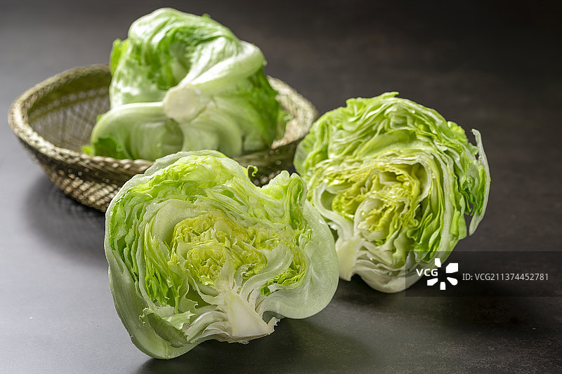 一簸箕球生菜特写图片素材