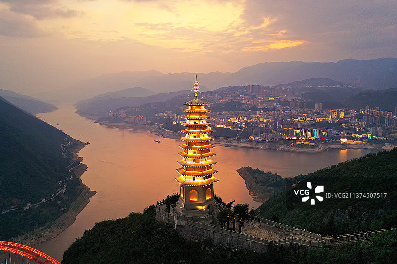 巫山日暮+重庆市巫山县文峰景区图片素材