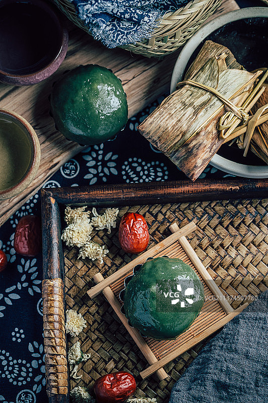 青团艾叶粑粑美食图片素材