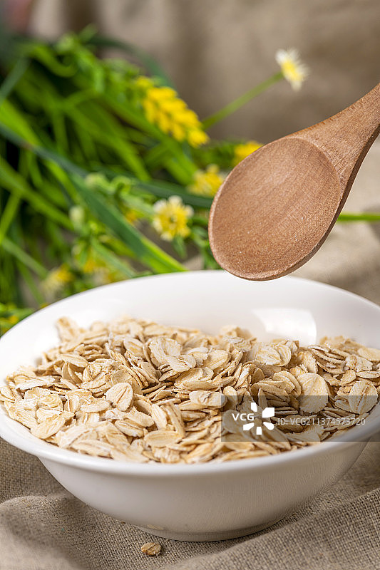 健康食品一碗燕麦片特写图片素材