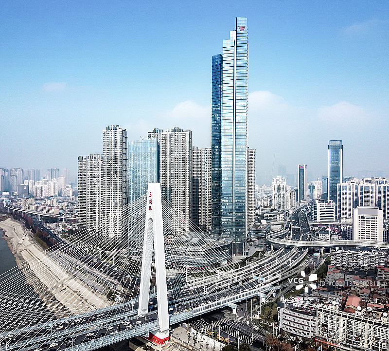 月湖桥与越秀财富中心图片素材