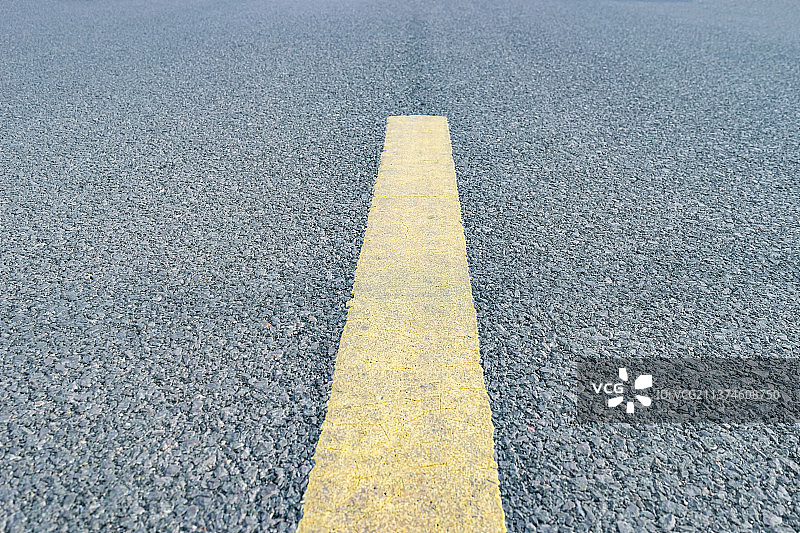 中国城市交通设施拍摄主题，平坦的道路，停车场和地面上的标志，户外无人图像摄影图片素材