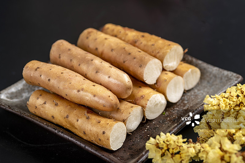 保健食疗蔬菜一盘山药特写图片素材