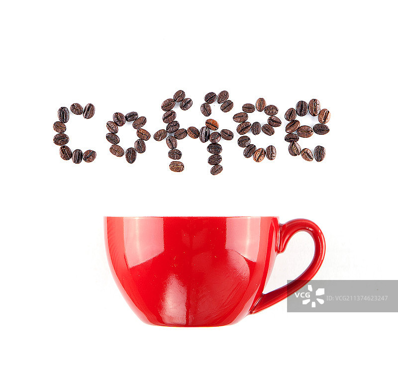 咖啡杯和创意咖啡豆图片素材